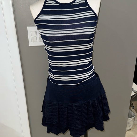 Lucky in love blue pleated Raquel’s skirt & Athleta top - Picture 2 of 8